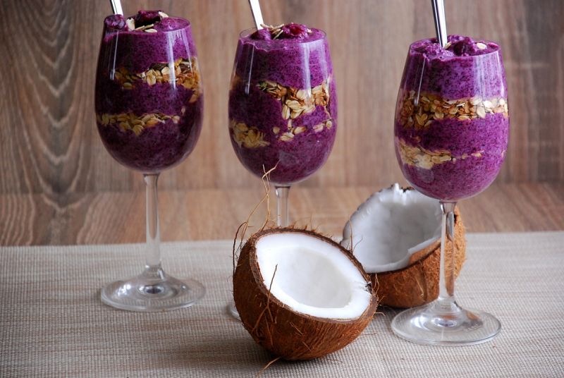 Owocowe śniadanie z płatkami owsianymi 