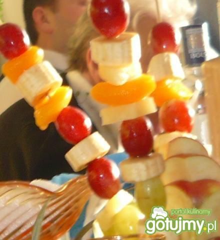 owocowe szaszlyki  owocowe szaszlyki