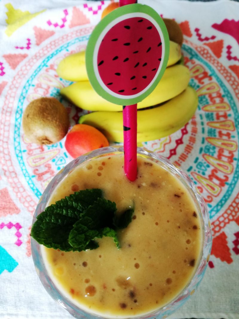 Owocowy koktajl z siemieniem Owocowy koktajl z siemieniem