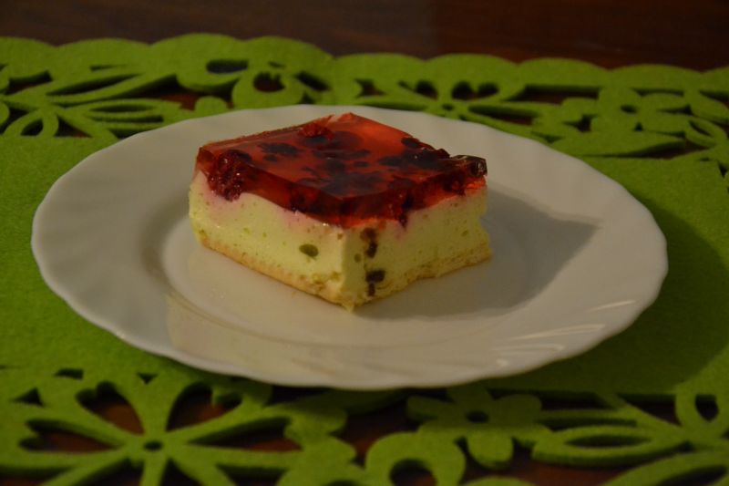 Owocowy serniczek na zimno