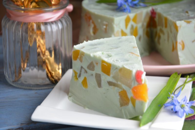 Owocowy sernik na zimno