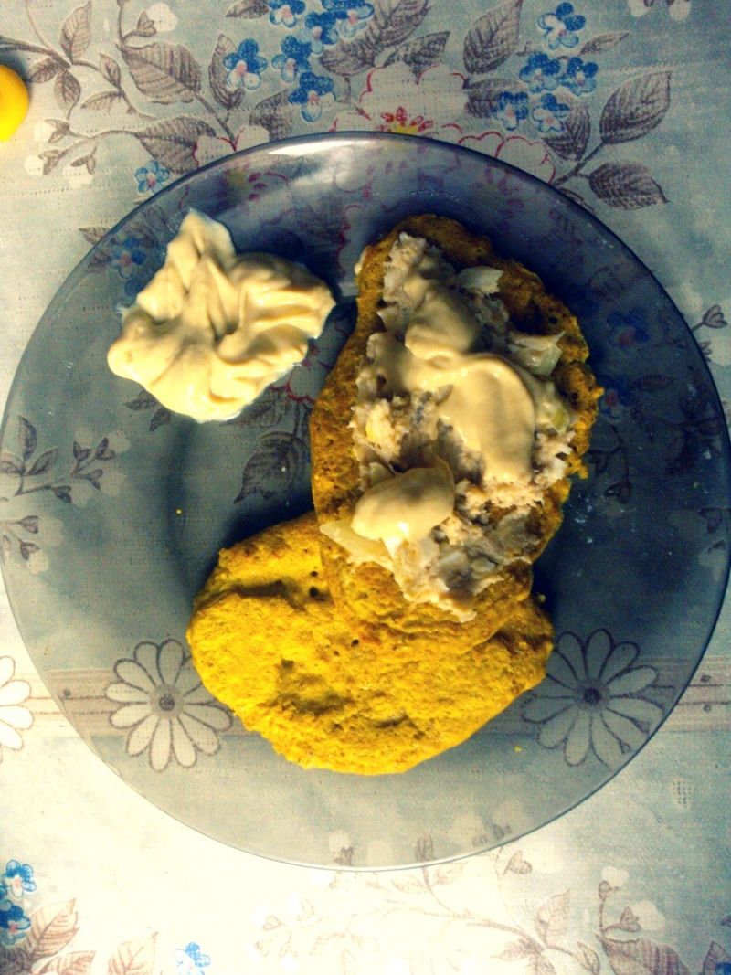 Owsiane bliny z pastą z makreli Owsiane bliny z pastą z makreli