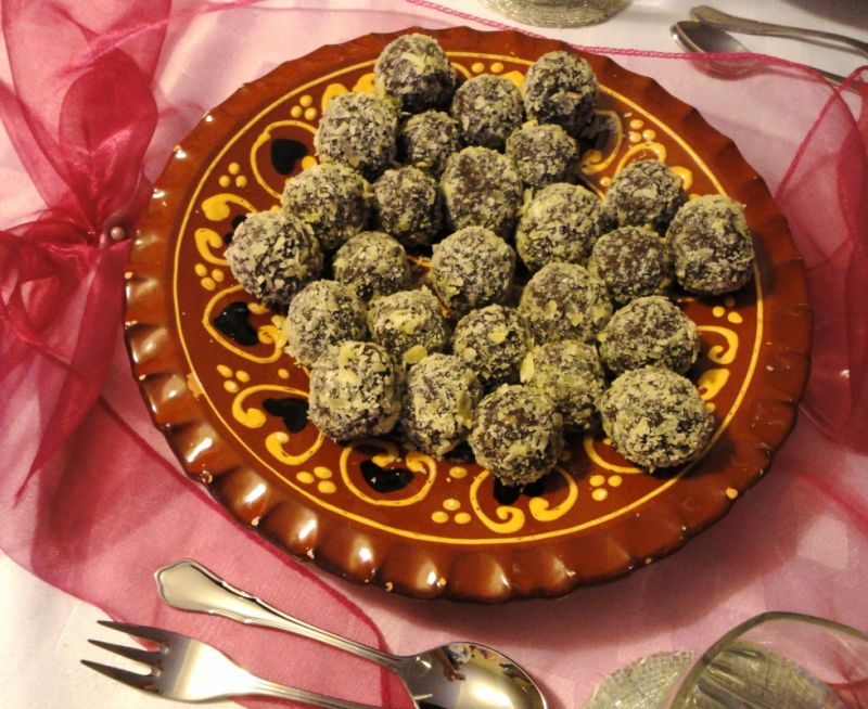 Owsiane kuleczki czekoladowe Owsiane kuleczki czekoladowe