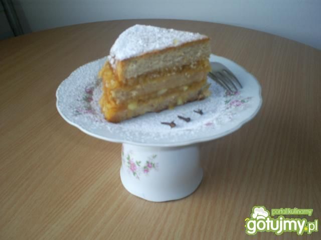 Pachnący biszkopt z goździkami i cynamon Pachnący biszkopt z goździkami i cynamon