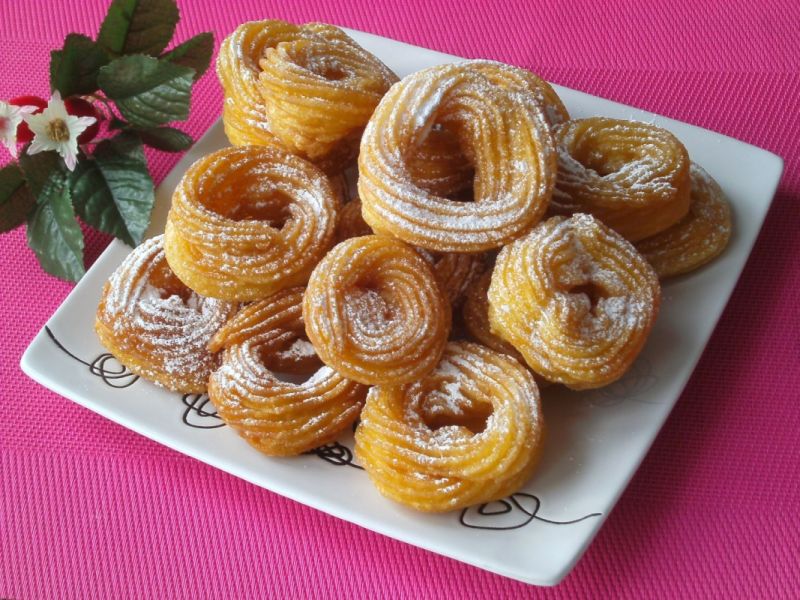 Pączki gniazdka wiedeńskie