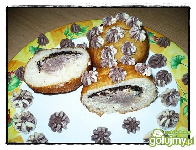 Pączki makowo kremowe Pączki makowo kremowe