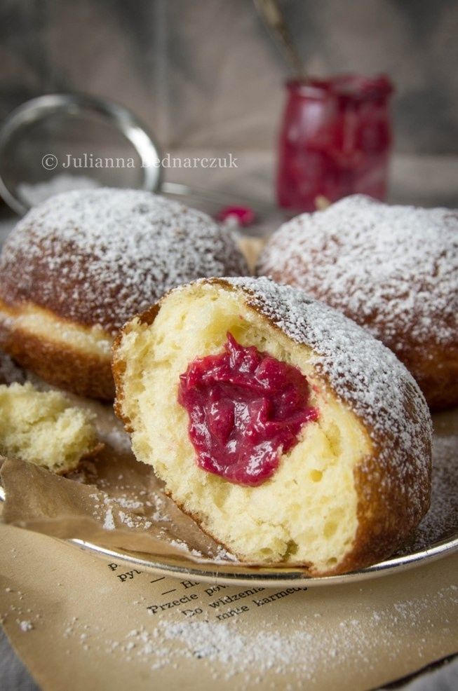 Pączki malinowe Pączki malinowe