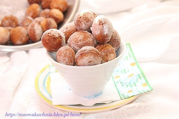 Pączki mini z serem 