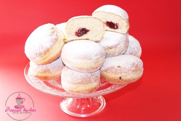 Pączki na tłusty czwartek o posmaku cytryny 