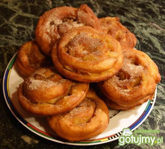 Pączki z jabłkami Pączki z jabłkami