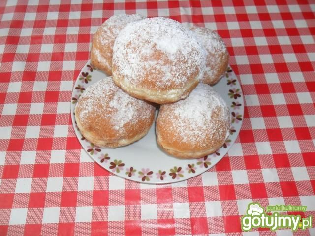 Pączki z konfiturą Pączki z konfiturą