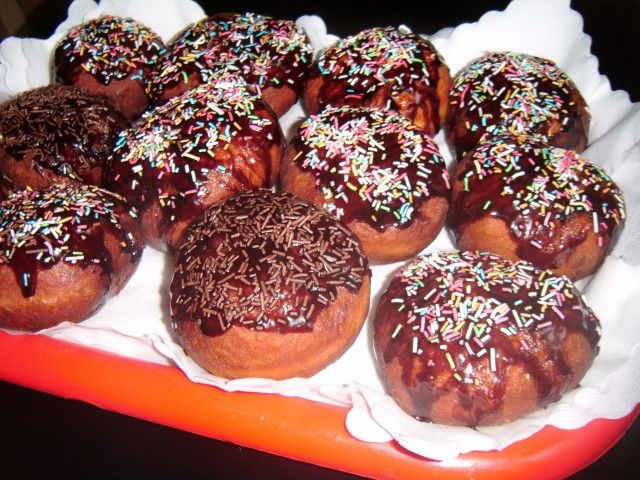 Pączki z kremem czekoladowo - orzechowym Pączki z kremem czekoladowo - orzechowym
