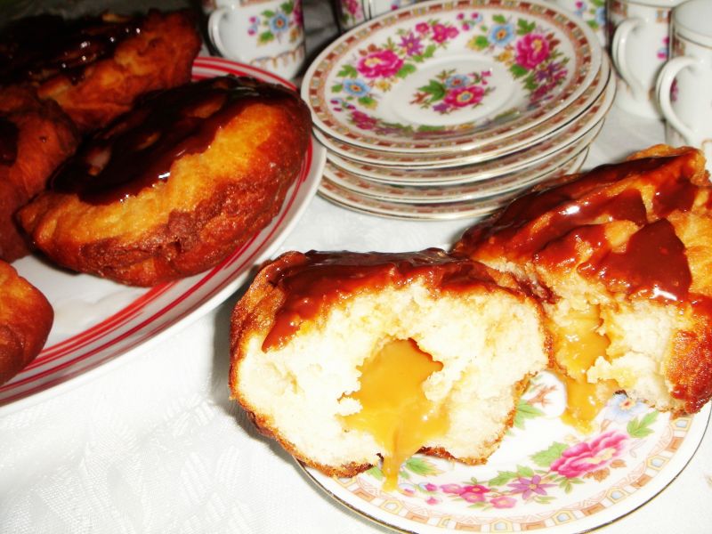 Pączki z krówką Pączki z krówką