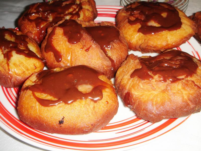 Pączki z krówką Pączki z krówką