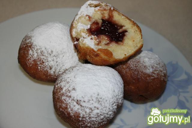 Pączki z marmoladą  Pączki z marmoladą