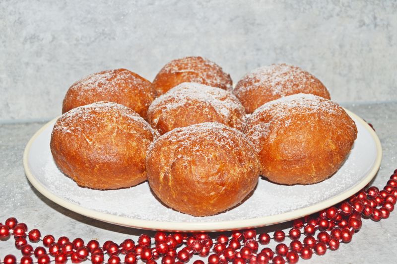 Pączki z marmoladą różaną Pączki z marmoladą różaną