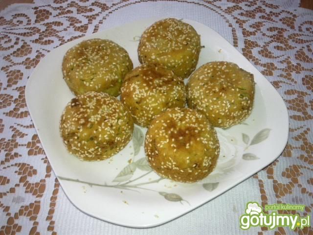 Pączki z pikantnym kurczakiem  Pączki z pikantnym kurczakiem