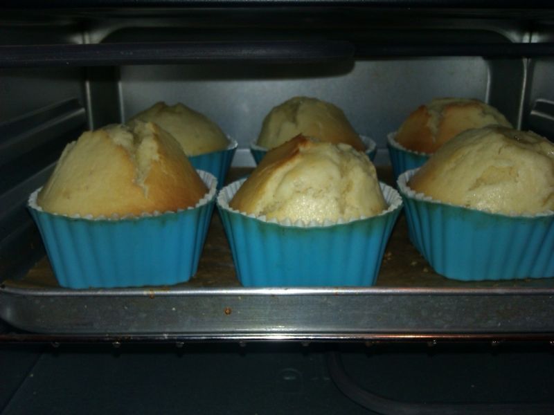 Pączkowe muffiny z dżemem 