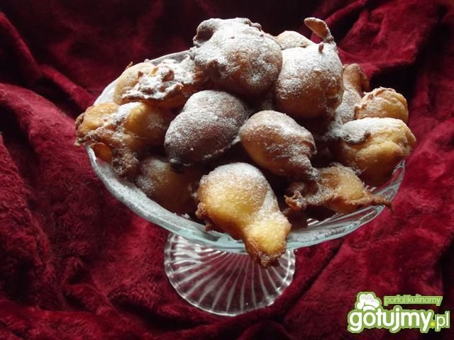 Pączusie strzępusie  Pączusie strzępusie