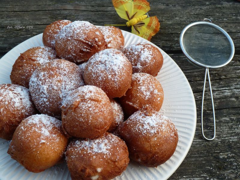 Pączuszki serowe z bananowym nadzieniem Pączuszki serowe z bananowym nadzieniem