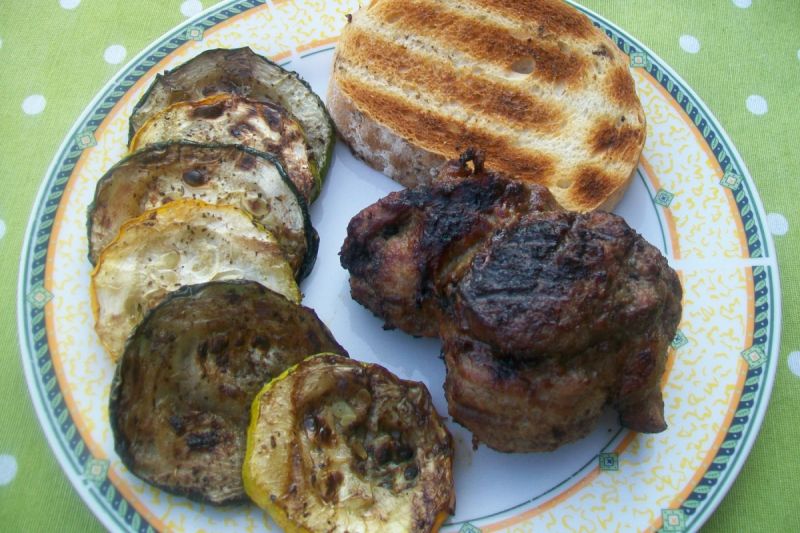 Paczuszki z karkówki z kaszanką