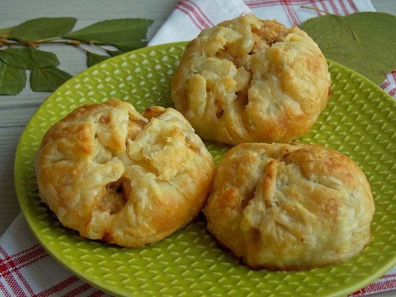 Paczuszki z kurczakiem i pieczarkami  Paczuszki z kurczakiem i pieczarkami