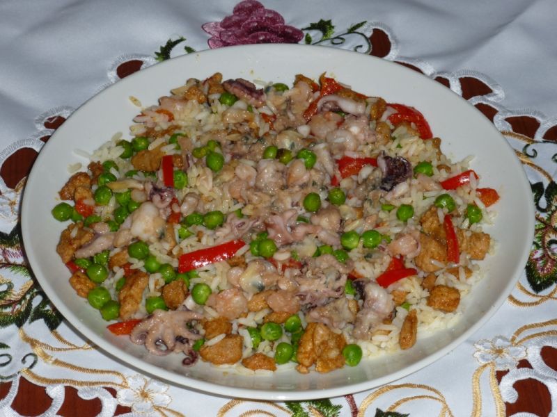 Paella bardzo aromatyczna  Paella bardzo aromatyczna
