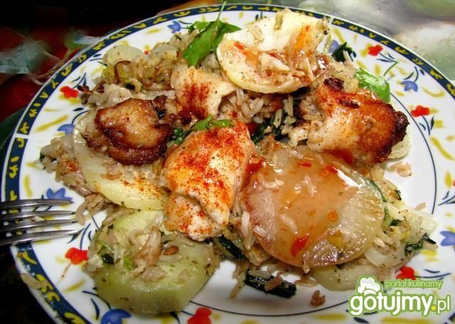 Paella rybna z kalarepką