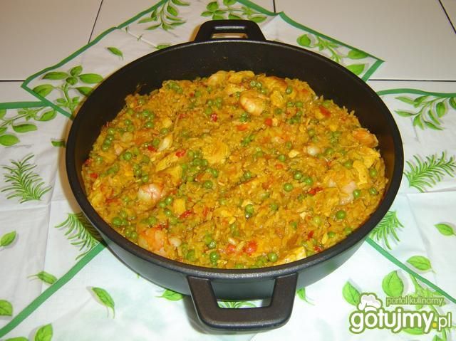 Paella  z  Owocami  Morza  i  Kurczakiem