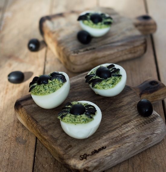 Pająki na jajkach Pająki na jajkach