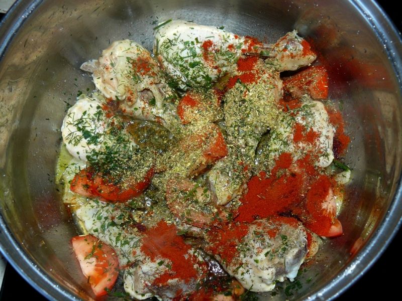 Pałeczki w sosie musztardowo pomidorowym z ziołami