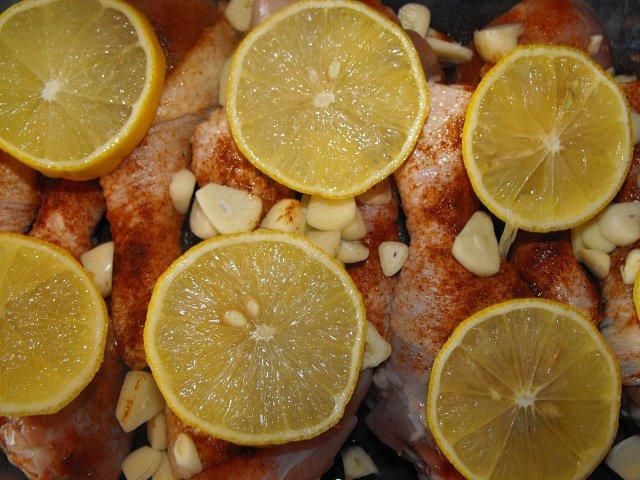 Pałeczki z kurczaka: Z cytrynką i czosnk Pałeczki z kurczaka: Z cytrynką i czosnk