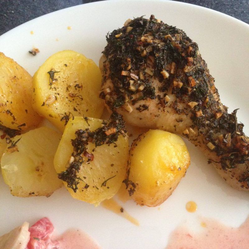 Pałka z kurczaka w ziołach