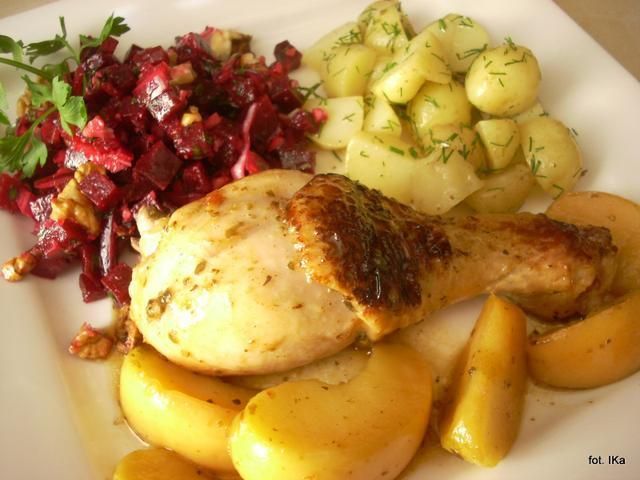 Pałki duszone z jabłkami 