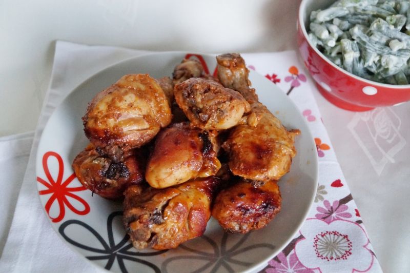 Pałki pieczone w czerwonej marynacie