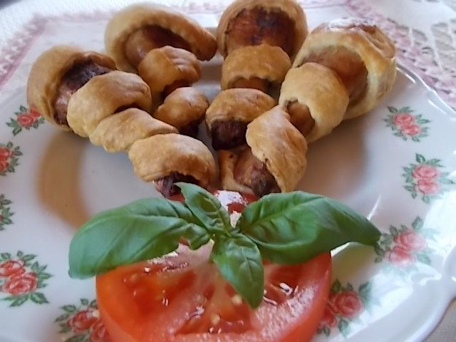 Pałki w francuskich szaliczkach Pałki w francuskich szaliczkach