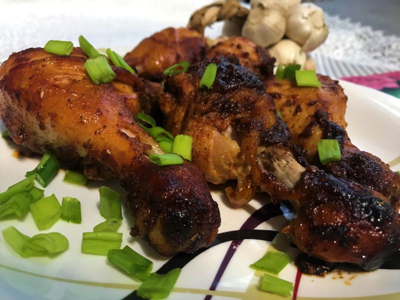 Pałki z kurczaka pieczone w marynacie barbecue