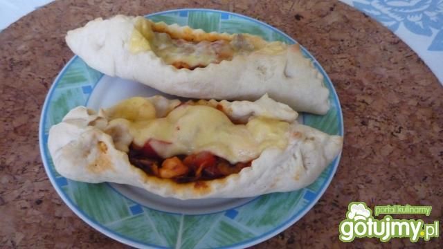 Paluchy 'ala' łódki z farszem Paluchy 'ala' łódki z farszem