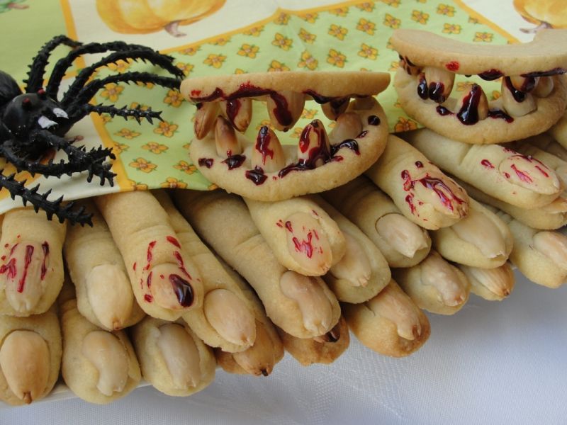 Paluchy i szczęki wiedźmy  Paluchy i szczęki wiedźmy