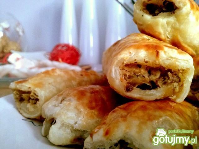 Paluchy z pieczarkami i cebulą Paluchy z pieczarkami i cebulą