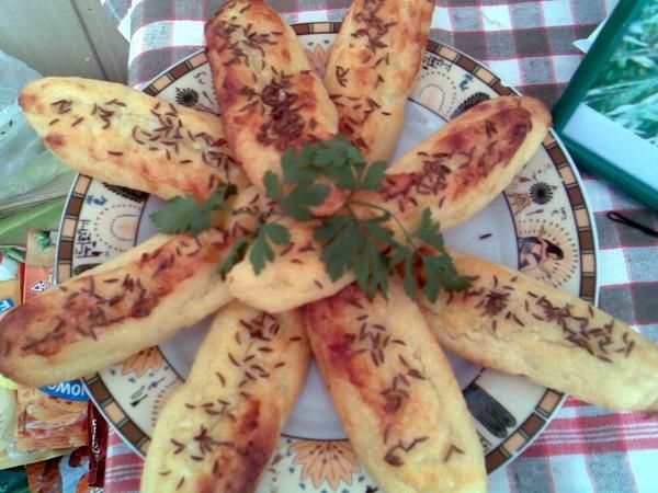 Paluchy ziemniaczane z kminkiem