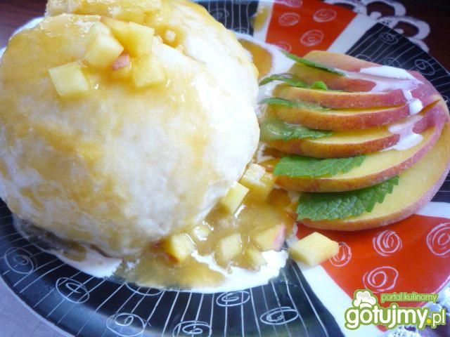 Pampuchy, pyzy drożdżowe, kluski parowe Pampuchy, pyzy drożdżowe, kluski parowe