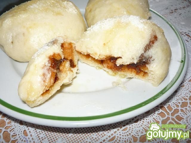 Pampuchy ze śliwkami