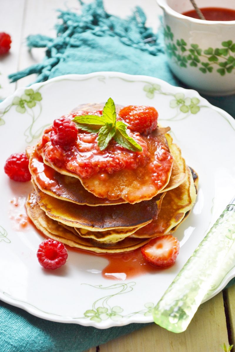 Pan Cakes z musem owocowym Pan Cakes z musem owocowym
