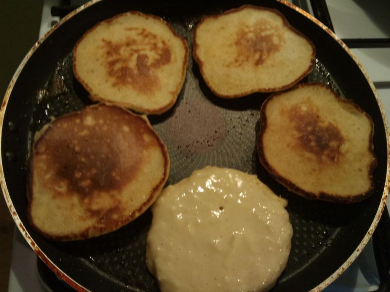 Pancakes z jabłkiem i cynamonem
