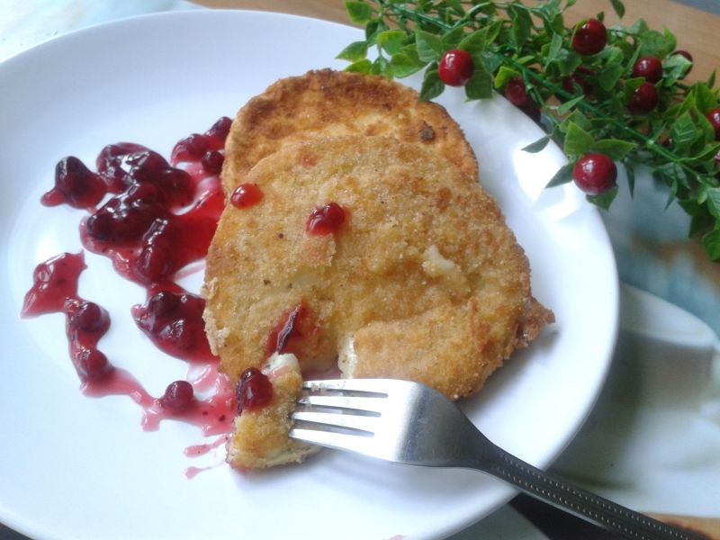 Panierowany camembert Panierowany camembert
