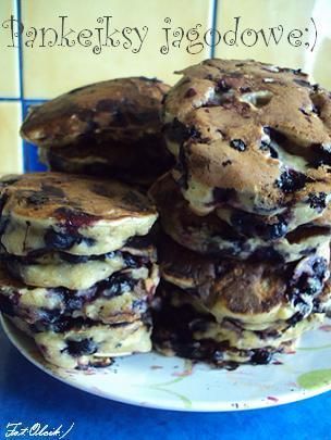 Pankejksy z jagodami:)  Pankejksy z jagodami:)