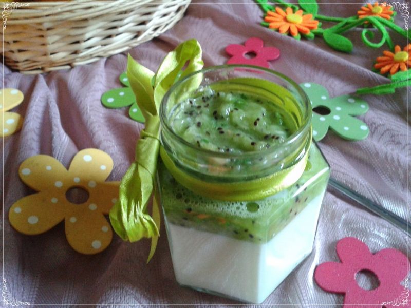 Panna Cotta Fit z kiwi Panna Cotta Fit z kiwi