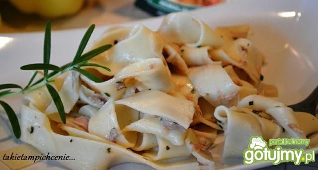 Pappardelle z tuńczykiem
