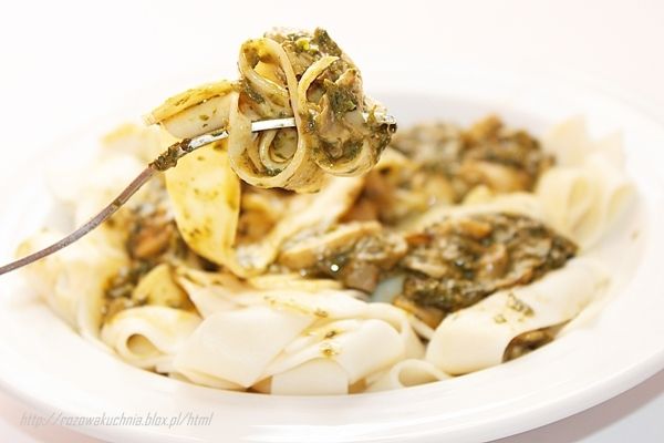 Pappardelle ze szpinakiem i kozim serem 